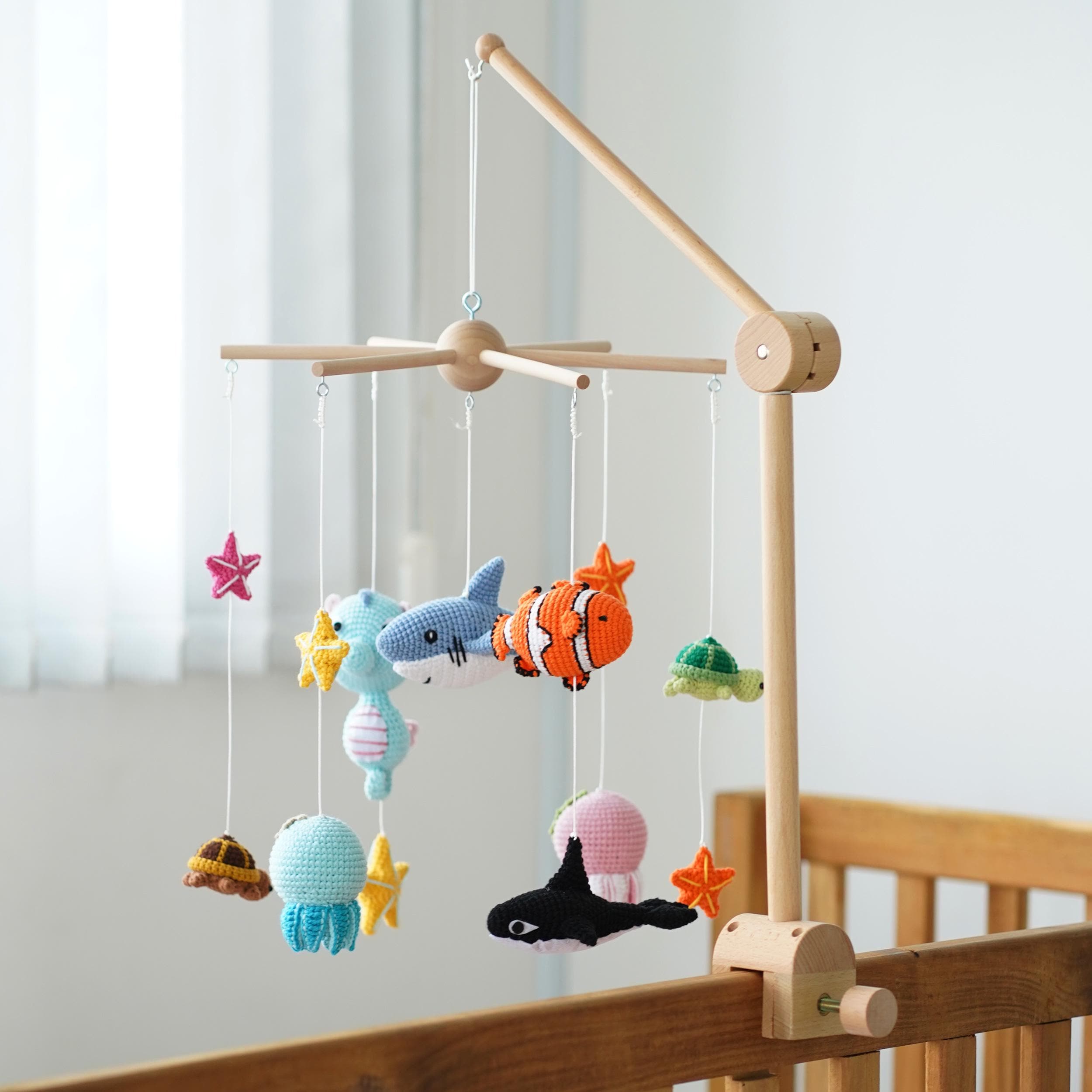 Mobile Berceau Enfant Thème Animaux Marins - Jouet Apaisant Bébé Avec Cloche Et Baleines - Décoration Lit Bébé