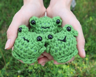 Crochet Frog Keychain: Amigurumi Acrylic Charm