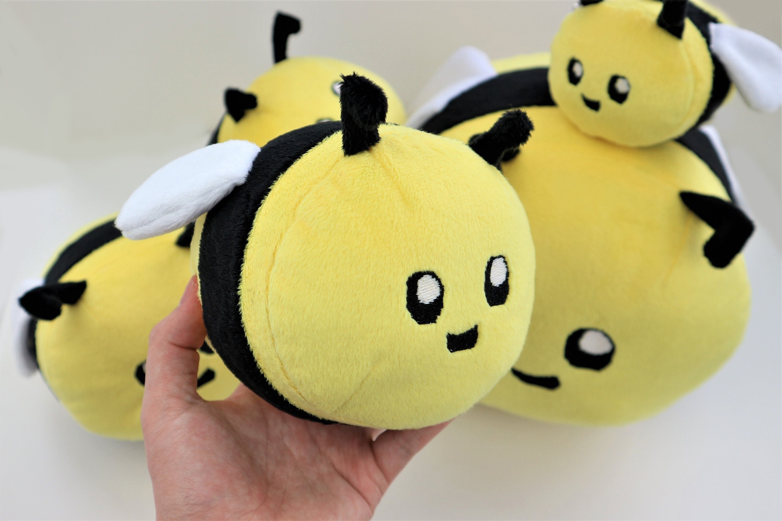 Kawaii Plush Bee Toy Stuf Animal Toys For Children Babi Sleeping