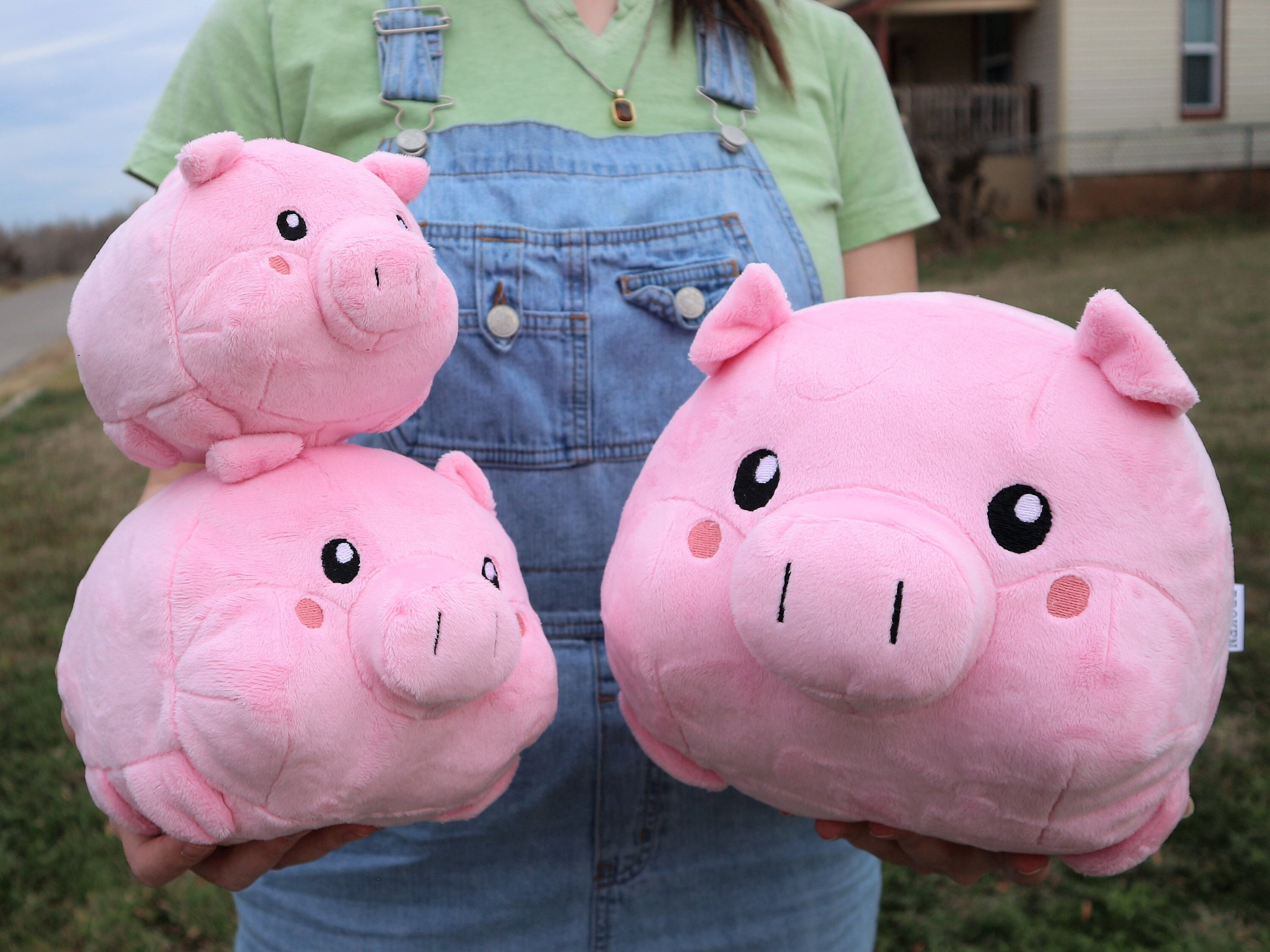 Large pig stuffed animal hotsell