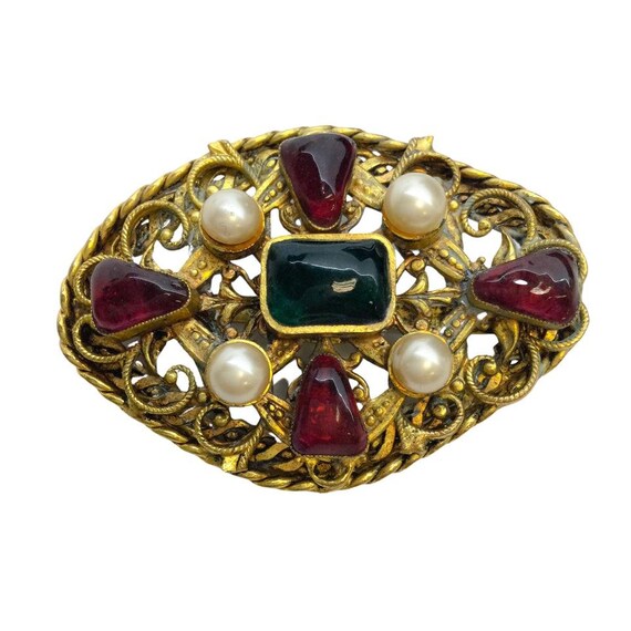 Chanel Gold Vintage 1983 Gripoix Brooch