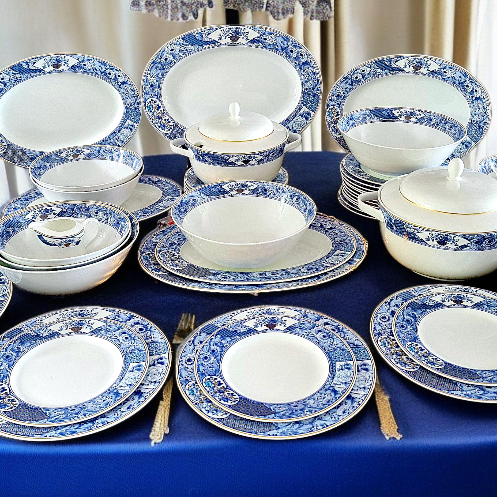 Rare Hutschenreuther Concorde Blue & White Bone China Chinoiserie