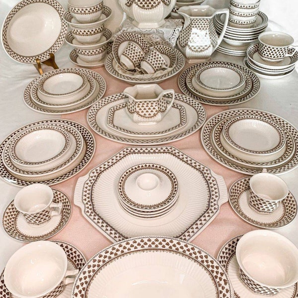 Dinner and tea service Adams England "Sharon", cloverleaf Anniversary gift, Wedding gift