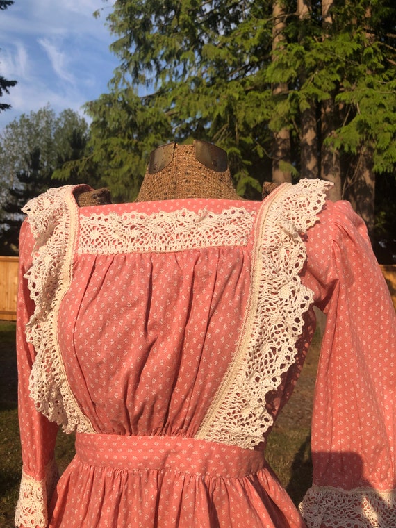 50s/60s handmade bib pink prairie dress - image 6