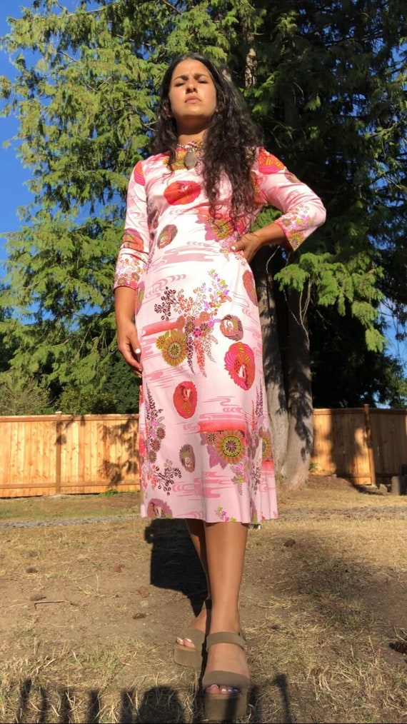 70s pink midi long sleeve abstract dress