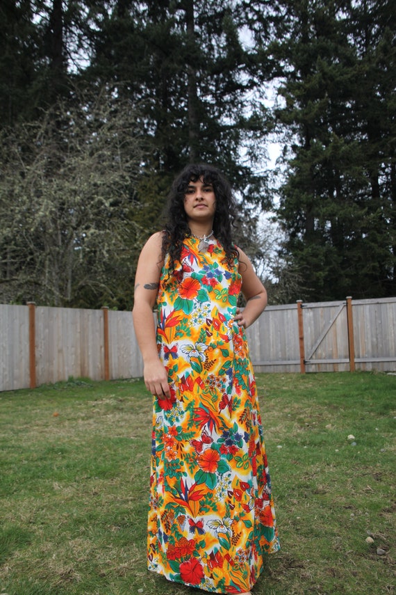 70s bright Hawaiian maxi dress