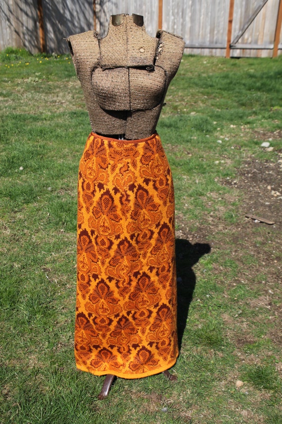 70s vintage knit maxi skirt