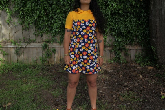 60s/70s flower child mini dress// daisy  shirt dr… - image 1