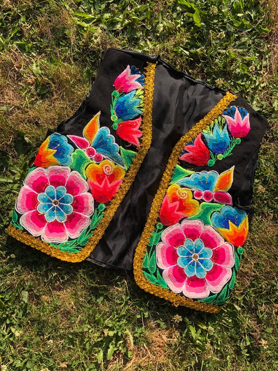 70s/80s embroidered floral vest - image 1