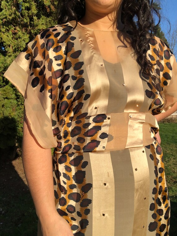 90s sheer cheetah caftan - image 4