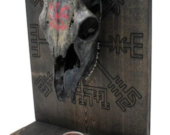blackened deer skull & vegvisir altar