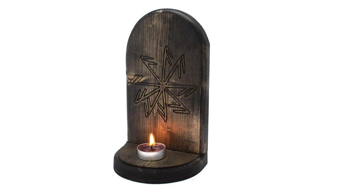 Connection to the gods stave altar