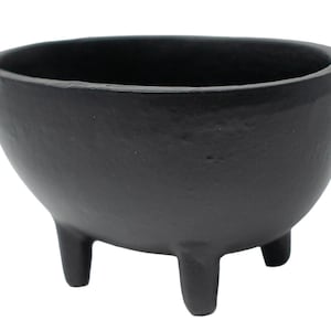 Oval cast iron cauldron