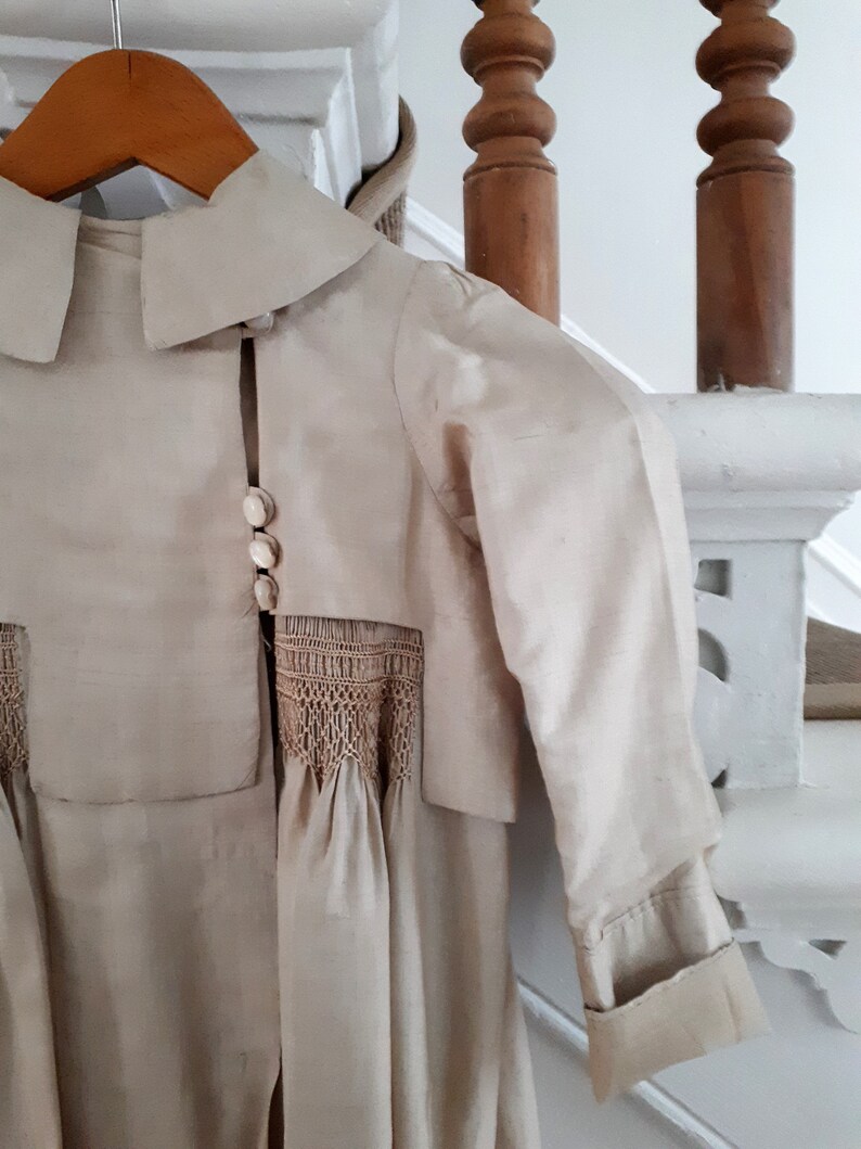 Ancient Silk Garment Embroidery Smock or Honeycomb Handmade Antique Silk Girl Coat