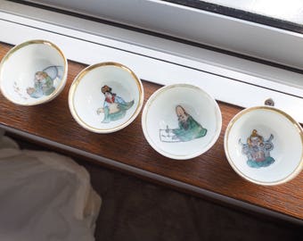 Vintage Japanese Sake Cup Set
