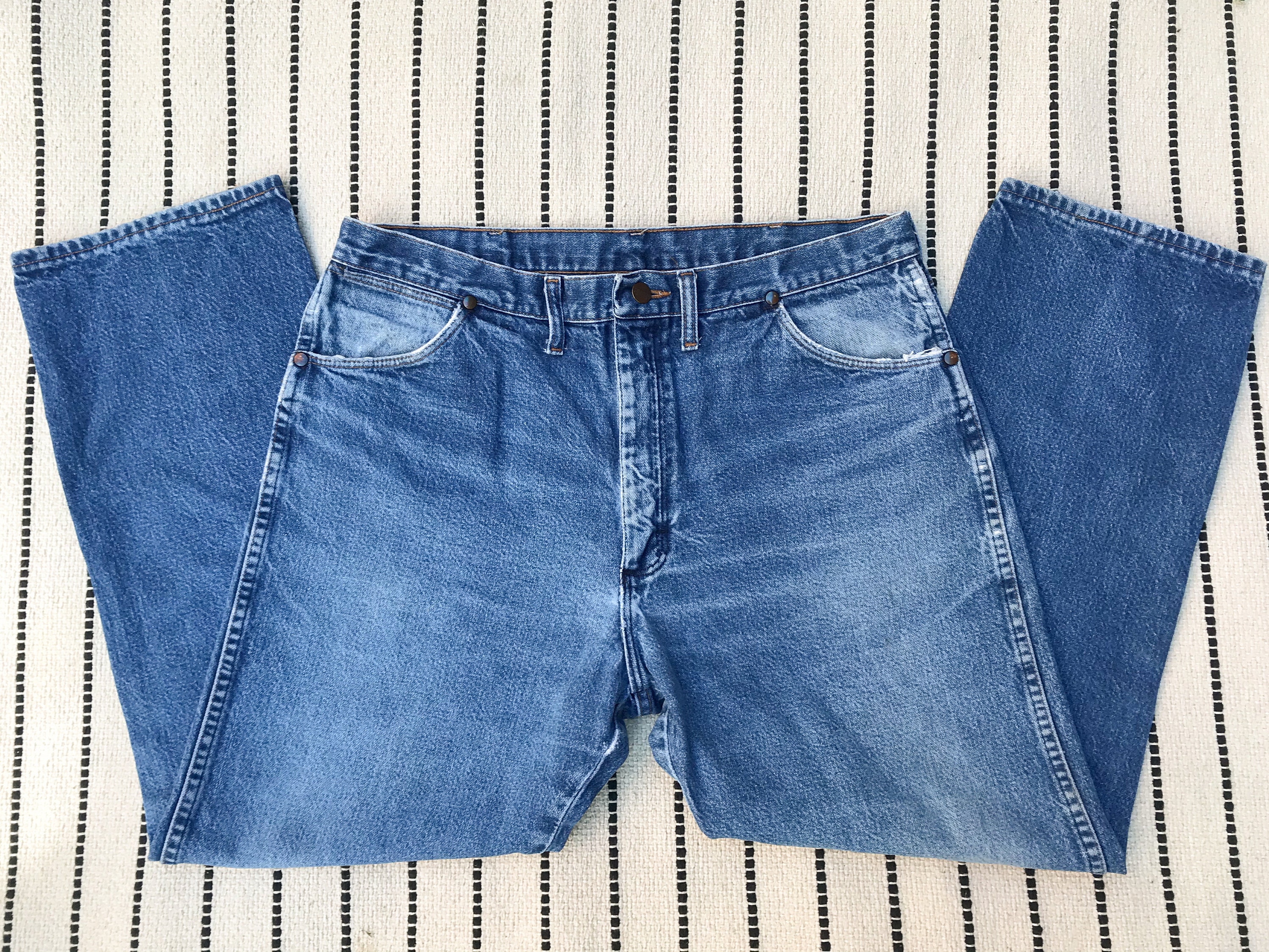 80s Wrangler W Pocket Stitch Distressed 