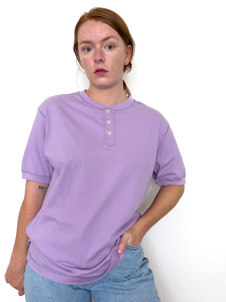 90s GAP Lavender Henley Oversize Tee Unisex Size S-M zdjęcie 2