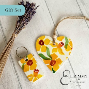 Set de regalo de narcisos / Diseño de Emma Bridgewater / Decorado con decoupage / Llavero de madera y corazón colgante / Regalo de Gales / Narcisos