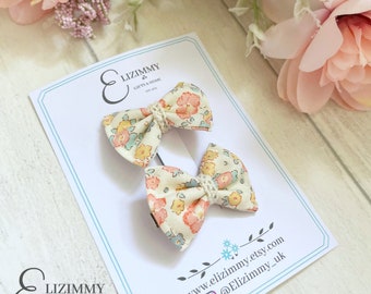 Mini Liberty Hair Bows. Liberty of London Print Small Bow Hair Clips. Small Toddler Baby Hair Bows. Baby Toddler Hair Accessories
