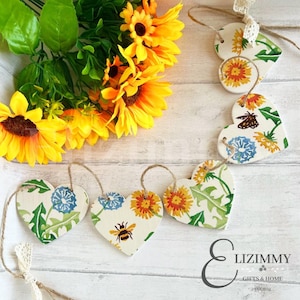 Dandelions Emma Bridgewater Decoupaged Heart Bunting Floral Bee Decoration. Handmade Wooden Heart Garland. Spring Summer Themed Decor