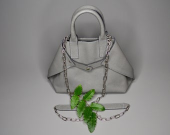 Damen Handtasche aus Leder in grau / Top Handle Bag