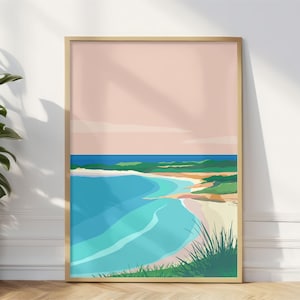 Puede incluir: Una ilustración enmarcada de una escena de playa con agua azul turquesa, hierba verde y un cielo rosa. El agua tiene olas blancas y la hierba está en una playa de arena.