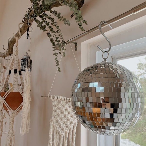 Disponible maintenant - 8 pouces Magical Disco Light Ball avec anneau suspendu