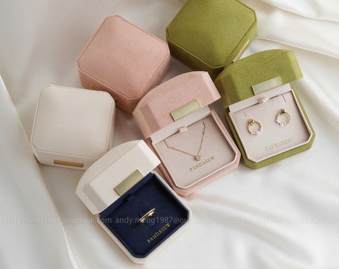 Personalized 25pcs custom jewelry box 7.7*7.2*5cm small ring box packaging box bulk Luxury box for wedding earring and necklace