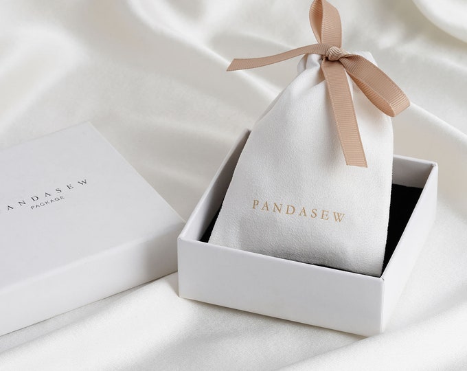 50pcs 10*10*3.5cm or 9*9*3.5cm Custom Jewelry Paper Box Personalized Logo Small Jewelry Packaging Box Wholesale Lid & Base Cardboard Box
