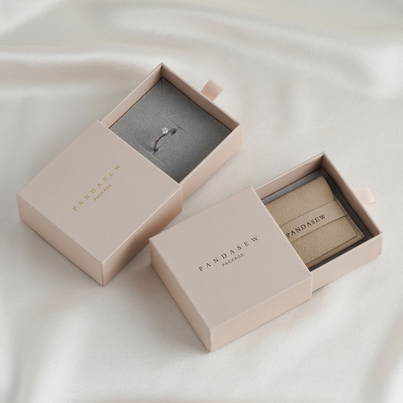 50pcs 773cm Paper box custom ring box with sponge personalized logo necklace package bulk drawer cardboard box image 3