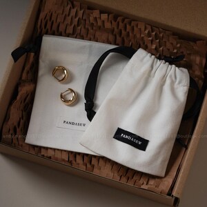 white cloth bag 8x10cm drawstring bag, with logo printing on bag