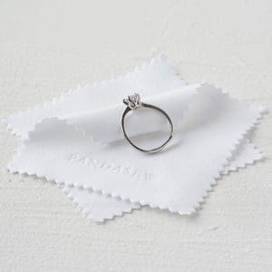 White 8x8cm white cleaning cloth