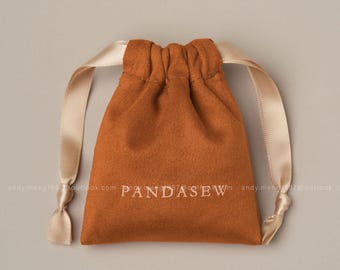 100 Ultra-Soft Double-sided Imitation sheepskin fabric Gift Jewlery Packaging Bag with Custom Logo