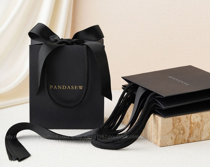 50pcs A1YS Paper bag black custom jewelry package bag bow tie tote bag with Logo personalized logo shopping hand-holder Paper Bag