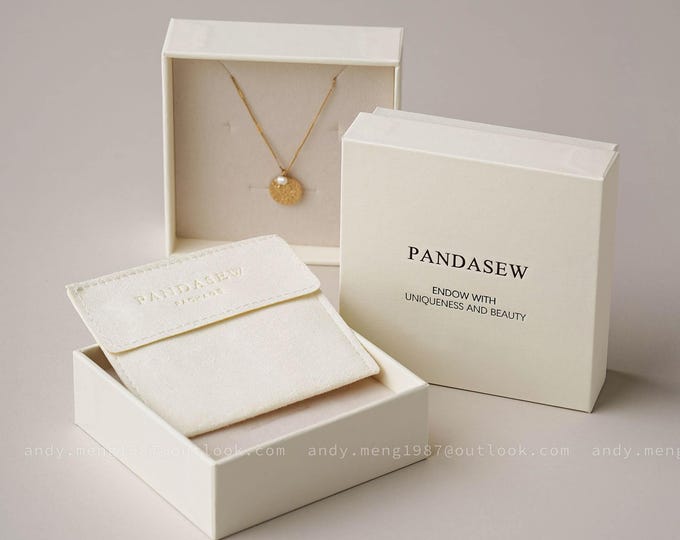 50pcs 9x9x3cm cream jewellery box print logo, including foam