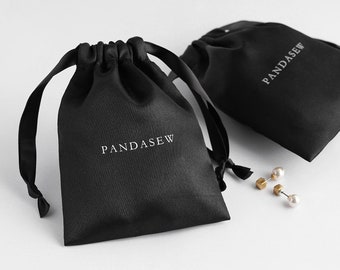 100 pièces sacs à cordon en satin noir sacs à poussière personnalisés pochette d'emballage de bijoux personnalisée votre logo imprimé emballage de produit en gros sac cadeau