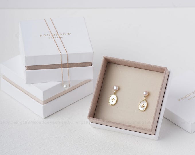 50pcs 8.5x8.5x4cm personalized jewelry box, suede covered box, necklace earrings ring box lid and base box jewellery gift pacakge