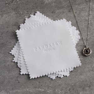 Polishing cloth with personalized logo