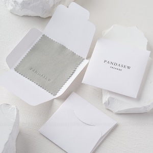 100 pezzi 8 x 8 cm panno per lucidatura argento panno per la pulizia dei gioielli personalizzato, panno per lucidatura argento trattato con logo personalizzato bianco grigio nero rosa