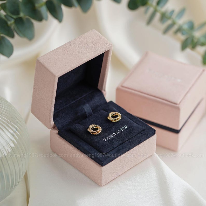 Caja de embalaje de joyería de microfibra personalizada con logotipo (25 unidades, 6,5 x 6,5 x 5,5 cm): rosa imagen 4
