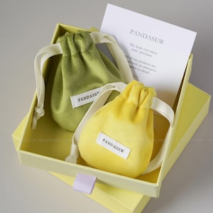 7x8cm flannel bag with logo customize green and yellow color