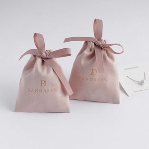 50 peças de sacos de cordão personalizados, logotipo personalizado, sacos de embalagem de joias, bolsas para brincos, colares, sacos de flanela com mais cores