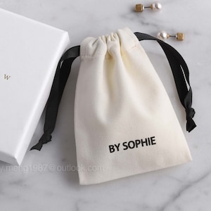 50 pochettes d'emballage de bijoux personnalisés 8 onces sacs en toile de coton avec logo personnalisé bijoux pochettes pour boucles d'oreilles sacs pour collier beige image 3