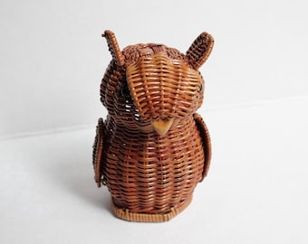 Vintage Rattan Owl Basket, 4.5 inches