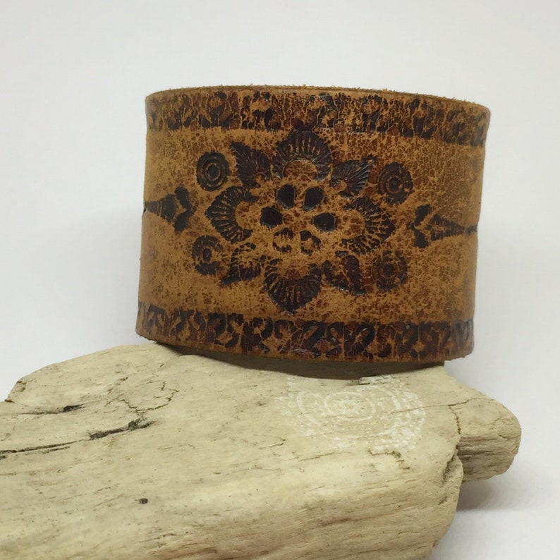 Brown leather cuff bracelet for her Tooled leather bracelets for women Leather wrist cuff Boho leather bracelet Boho jewelry Gift for her