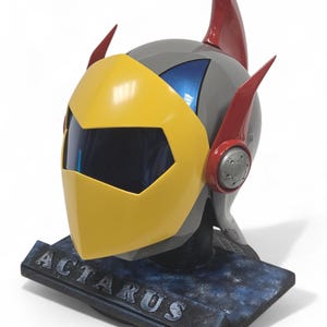 Legendary UFO Robot HERO Helmet &#39;70s with Deluxe Display Stand - Faithful Replica, Pro Paint, Wearable