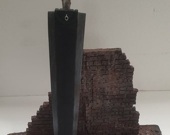 wall with dragon slayer Sword Berserk Collection scena epica