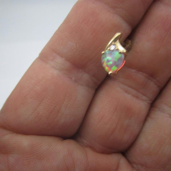 Vtg 10K Yellow Gold & Fire Opal Single Stud Pierced Earring