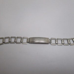 Retro Modern Stainless Steel Mens Wristwatch Band