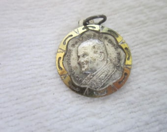 Vintage Catholic Charm Johannes Paulus II Pont Max Christian Catholic Medal Pendant